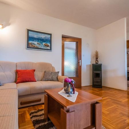 Cozy Apartment Near The Sea Нови Винодолски Екстериор снимка